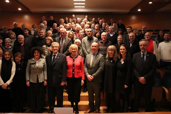 Po prvi puta održan sastanak predsjednika društava Hrvatskog Crvenog križa